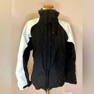 Columbia bugaboo women’s black and white ski jacket